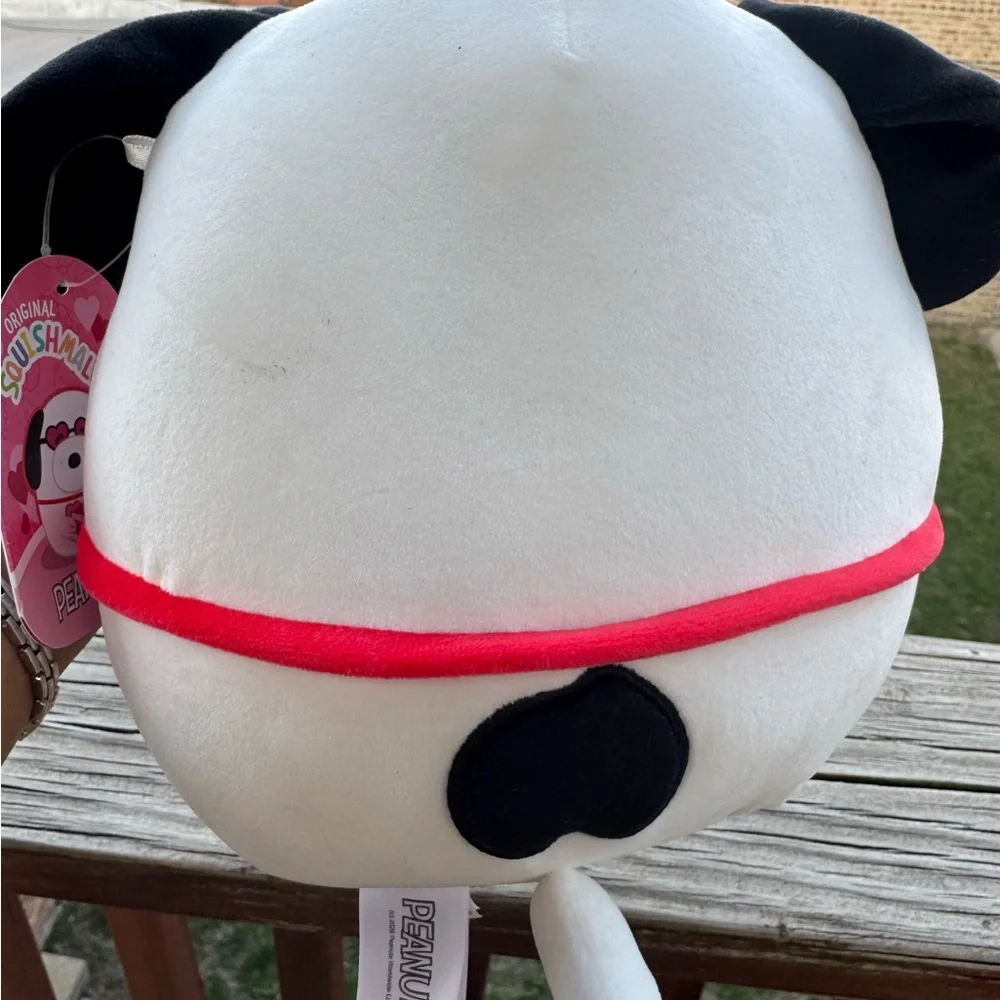 Squishmallows Snoopy Peanuts Plush White with pink hearts